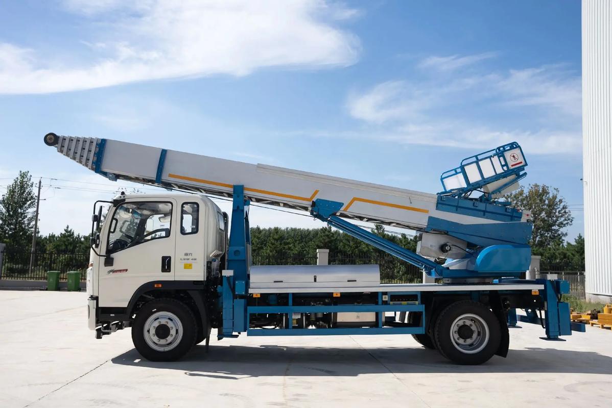 杭州西湖云梯上料车租赁费用